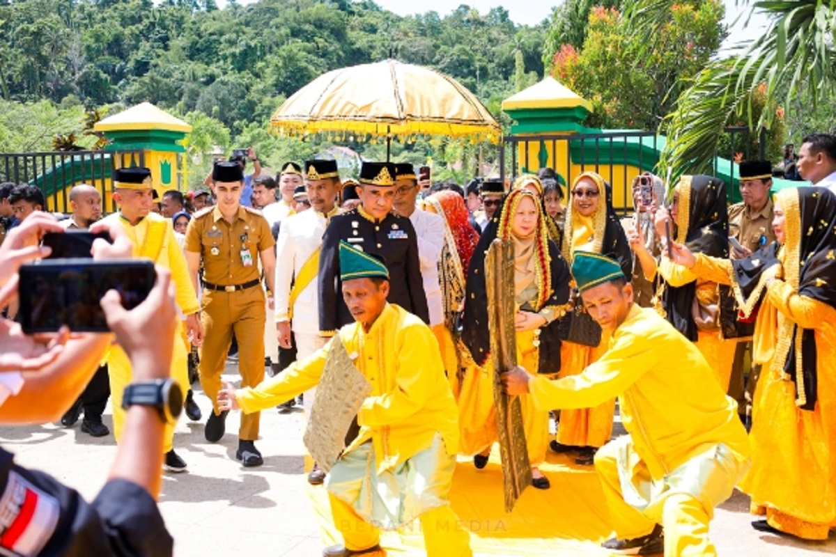 Momen Gubernur Sulteng Buka Rembuk Budaya “Bokid Hadat” di Buol