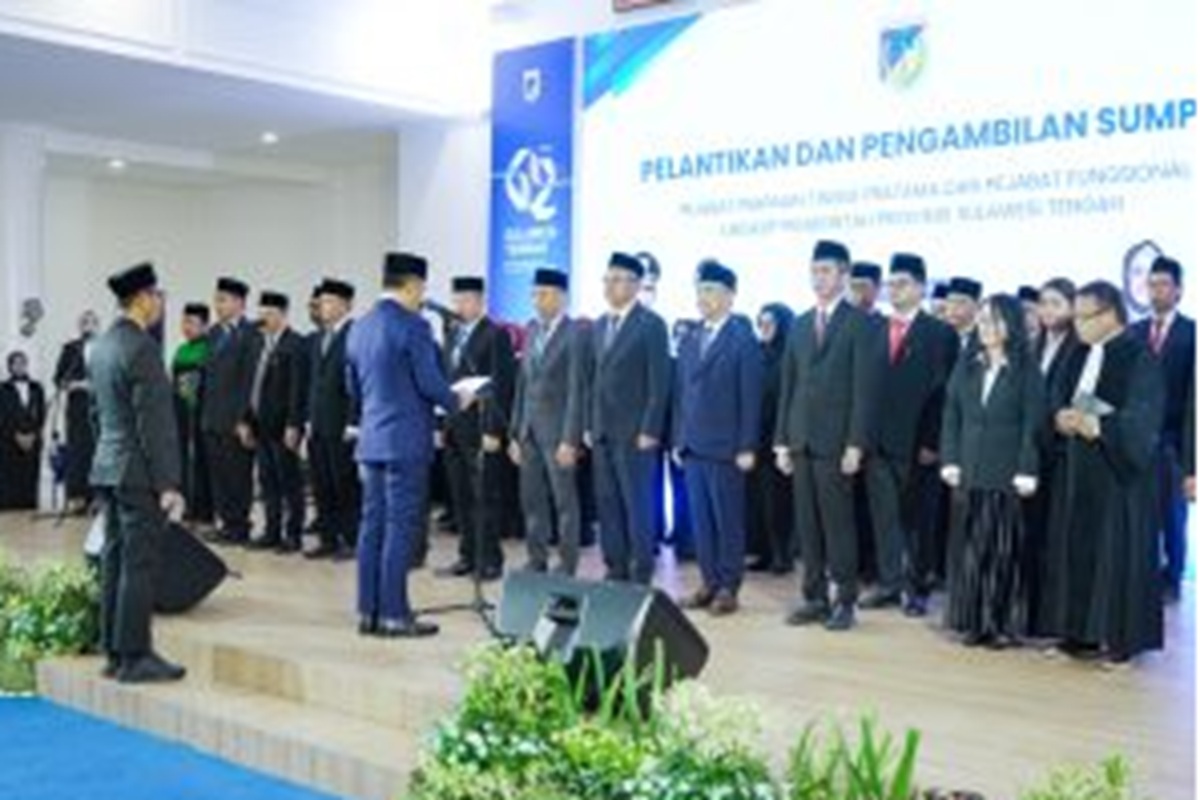 Anwar Hafid Reshuffle 40 Pejabat Pemprov Sulteng, Tekankan Kerja Nyata untuk Rakyat