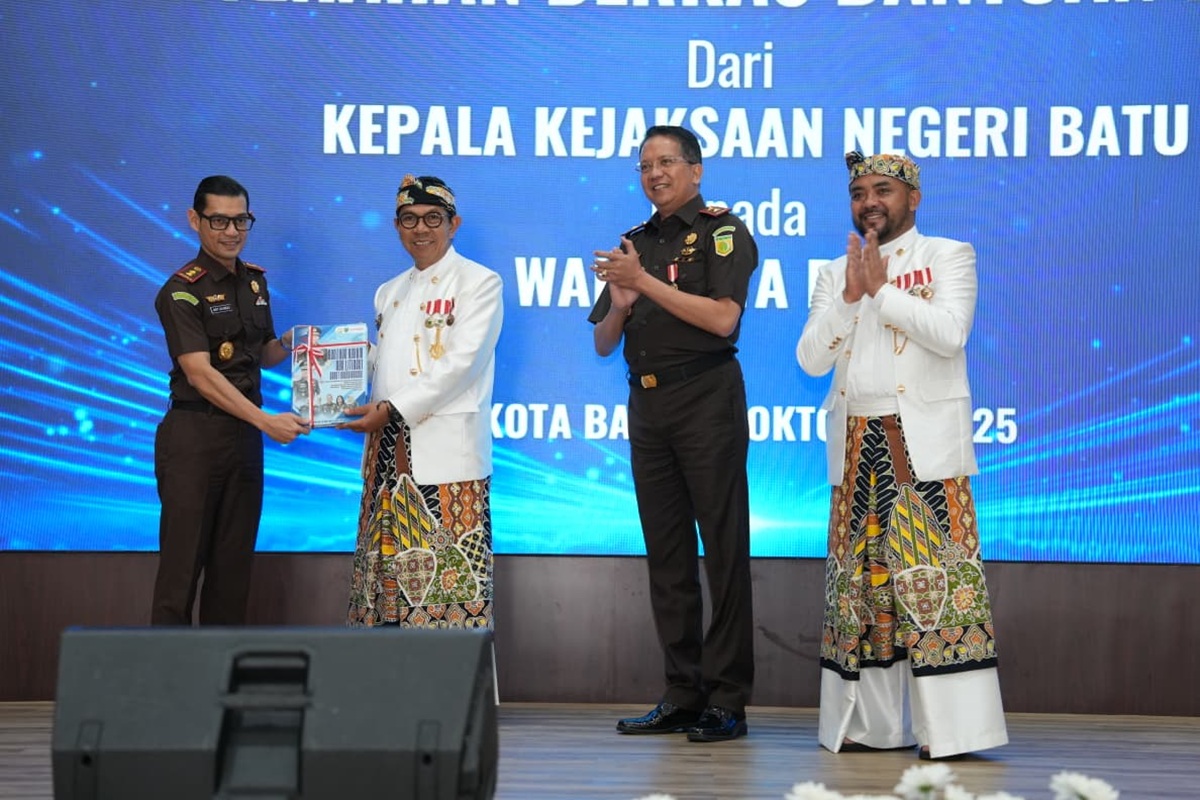 Kajati Jatim Apresiasi Kejari Batu Selamatkan Aset PSU Kota Batu Senilai Rp522 Miliar