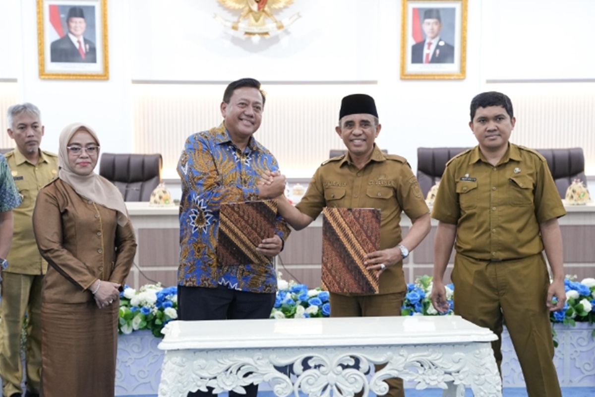 Sulteng Menuju Provinsi Bebas Blank Spot, Gubernur Anwar Hafid Teken MoU Transformasi Digital dengan Telkomsat