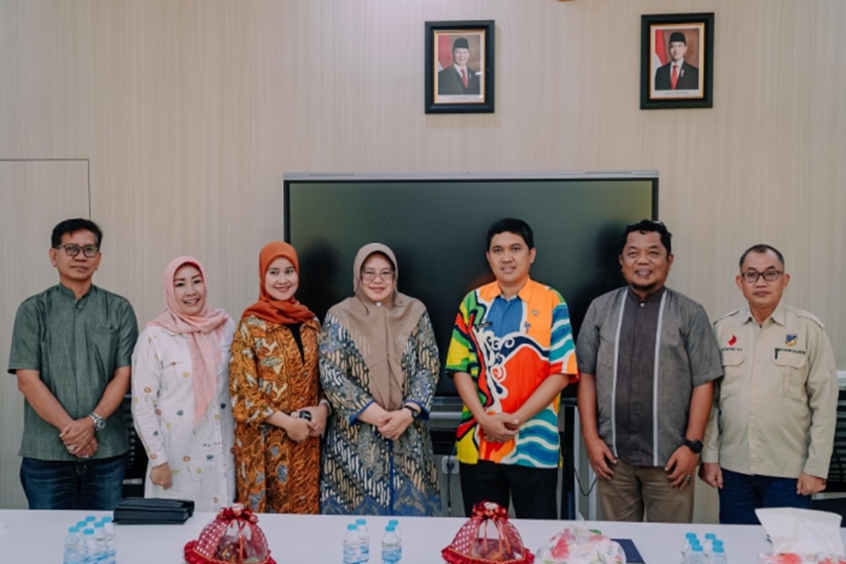 Kominfosantik Sulteng Terima Kunjungan Kominfo Jatim, Bahas Sinergi dan Misi Dagang Antarprovinsi