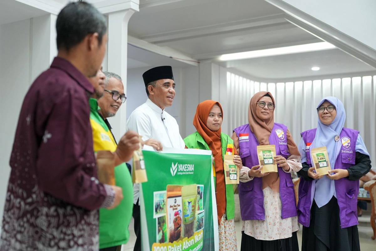 Gubernur Sulteng Lepas Relawan Kemanusiaan Kirim Bantuan ke Aceh dan Sumatera