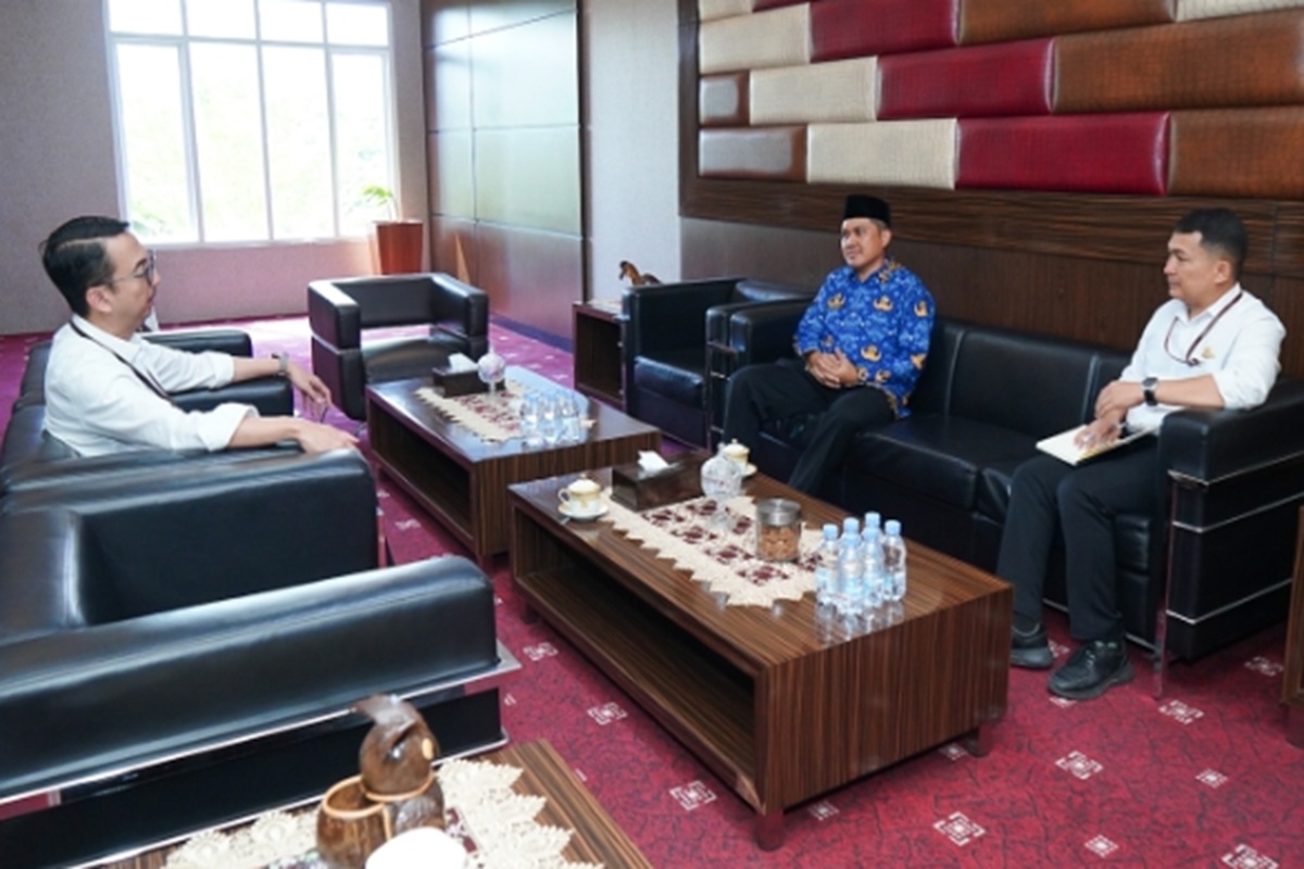 Plt Kadis Kominfosantik Sulteng Kunjungi Bandara Mutiara SIS Aljufri, Perkuat Sinergi Command Center