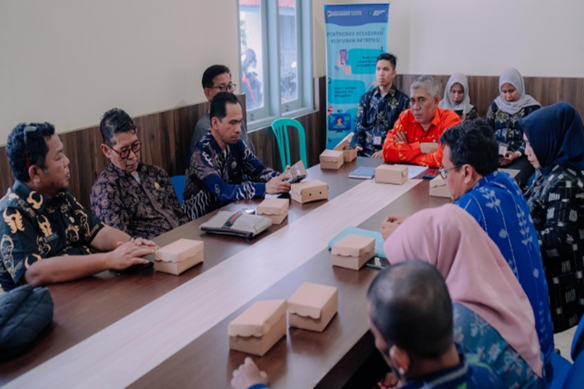 Diskominfosantik Sulteng dan KI Gelar Monev Keterbukaan Informasi Publik di Donggala