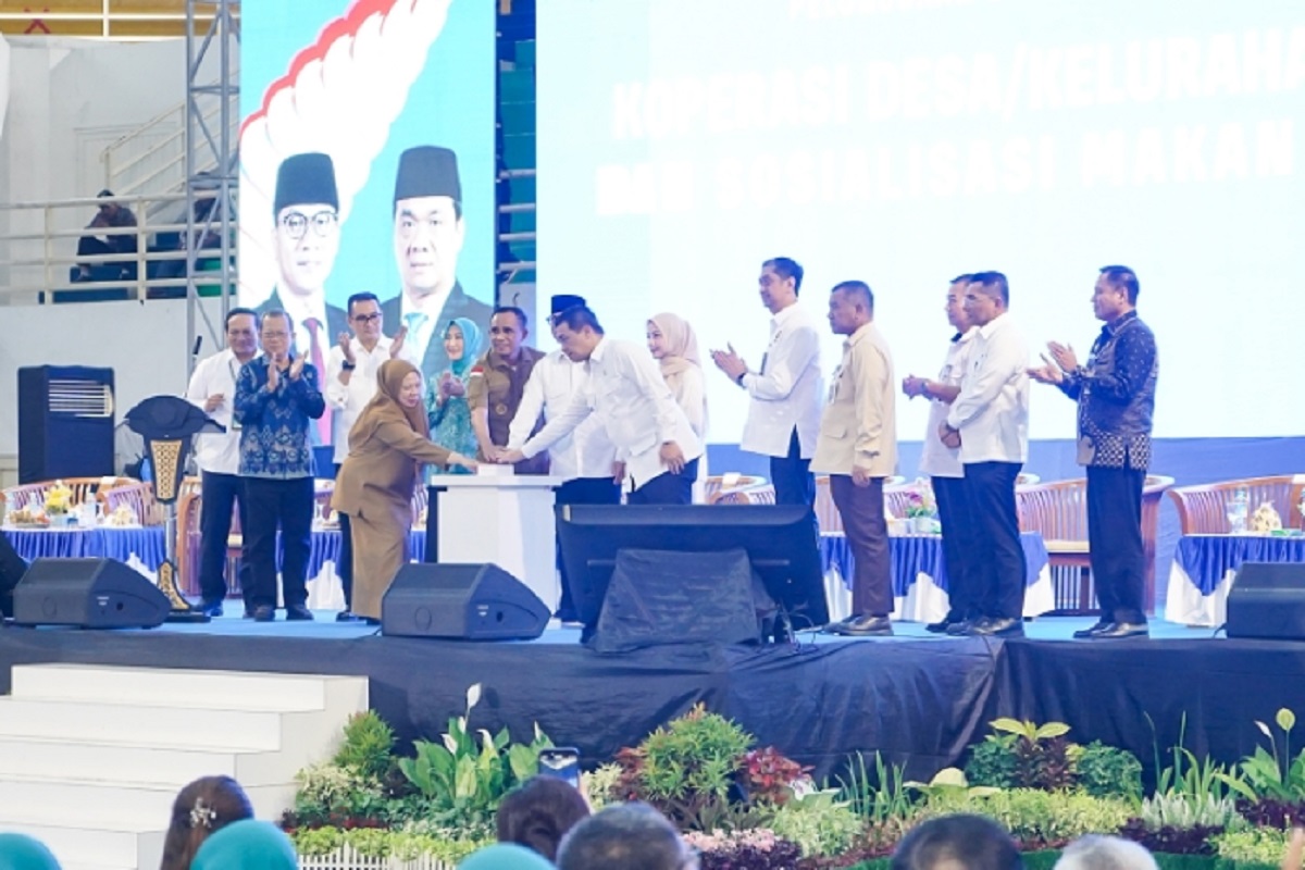 Mendes PDT dan Gubernur Sulteng Luncurkan Gerakan Nasional Koperasi Merah Putih dari Desa