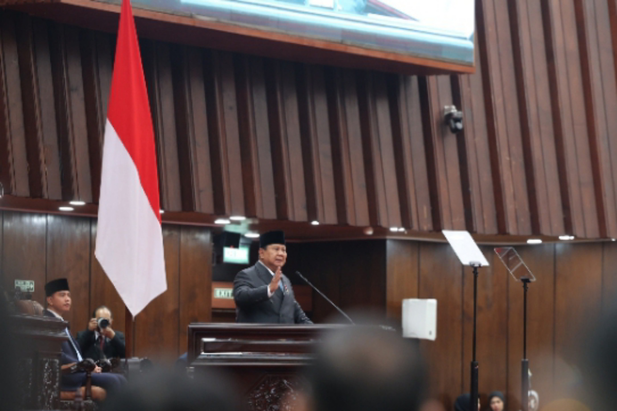 Prabowo Targetkan Kemiskinan Turun Jadi 6 Persen pada 2027
