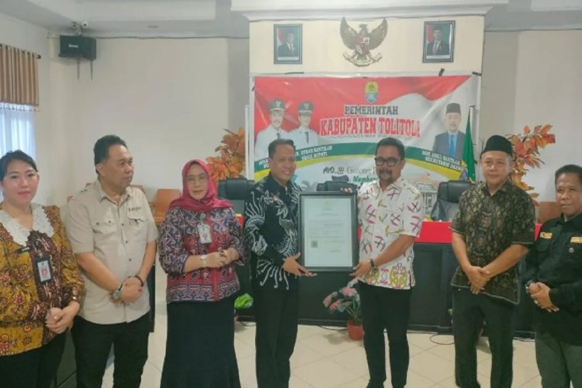 Lelegesan Kesenian Toli-Toli Dapat Sertifikat dari KIK Kanwil Kemenkumham Sulteng