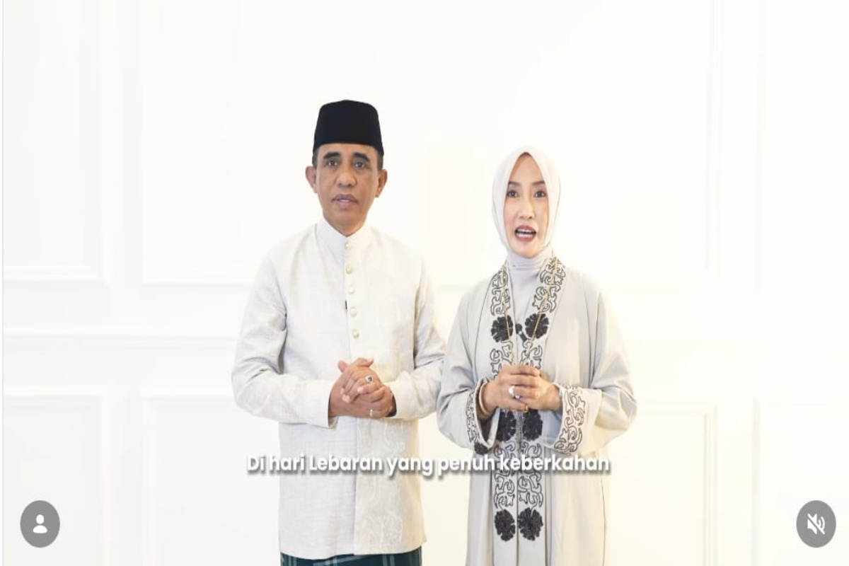 Gubernur Sulteng Beserta Istri Ucapkan Idul Fitri 1447 H, Ajak Pererat Kebersamaan