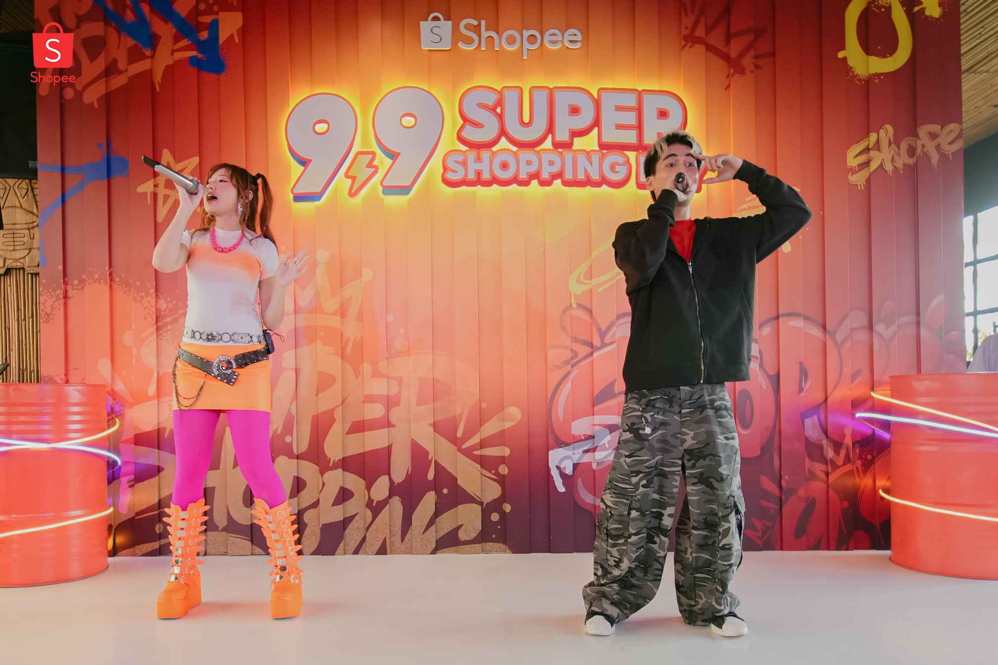 “Kasih Aba-Aba 2.0” Naykilla dan Tenxi Curi Perhatian di Shopee 9.9 Super Shopping Day 