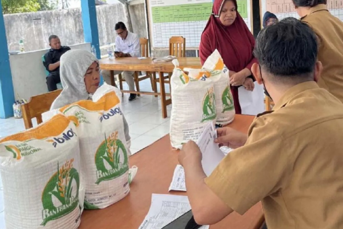 Bulog Sulteng Distribusikan 58 Ton Beras Bantuan untuk Warga Sigi Biromaru