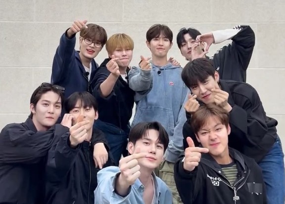Kerajaan Singkat 'Monster Rookie': Mengapa Dunia K-Pop pernah Gentar oleh Wanna One?