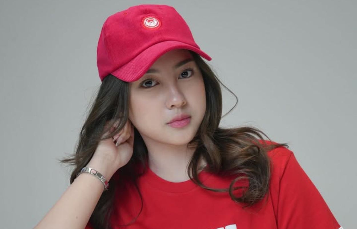 Klarifikasi BTR Rachel Suka Nge-fly, Cantik tapi Blibet karena Whip Pink