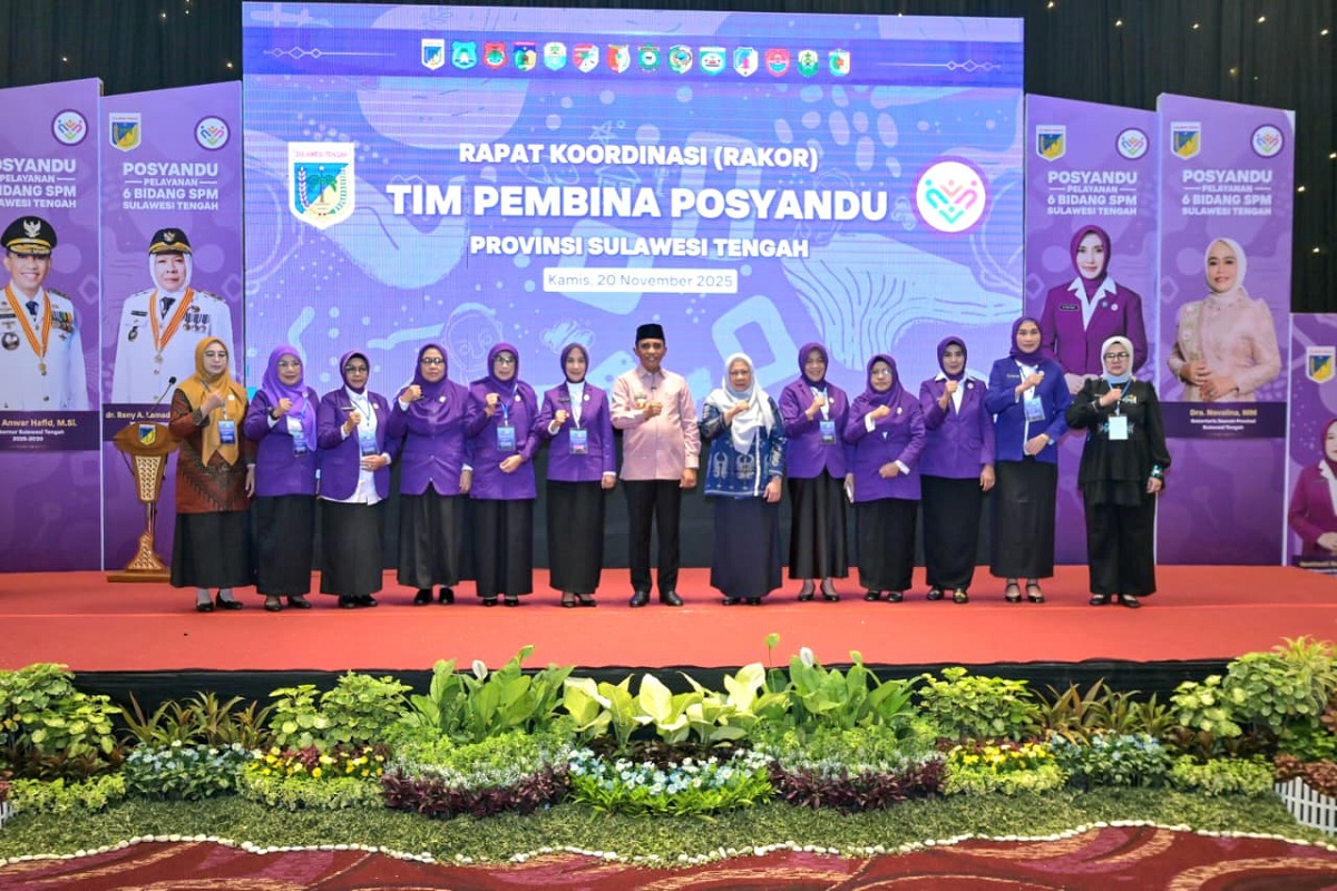 Gubernur Anwar Hafid Resmi Tutup Rakor Tim Pembina Posyandu Sulteng 2025