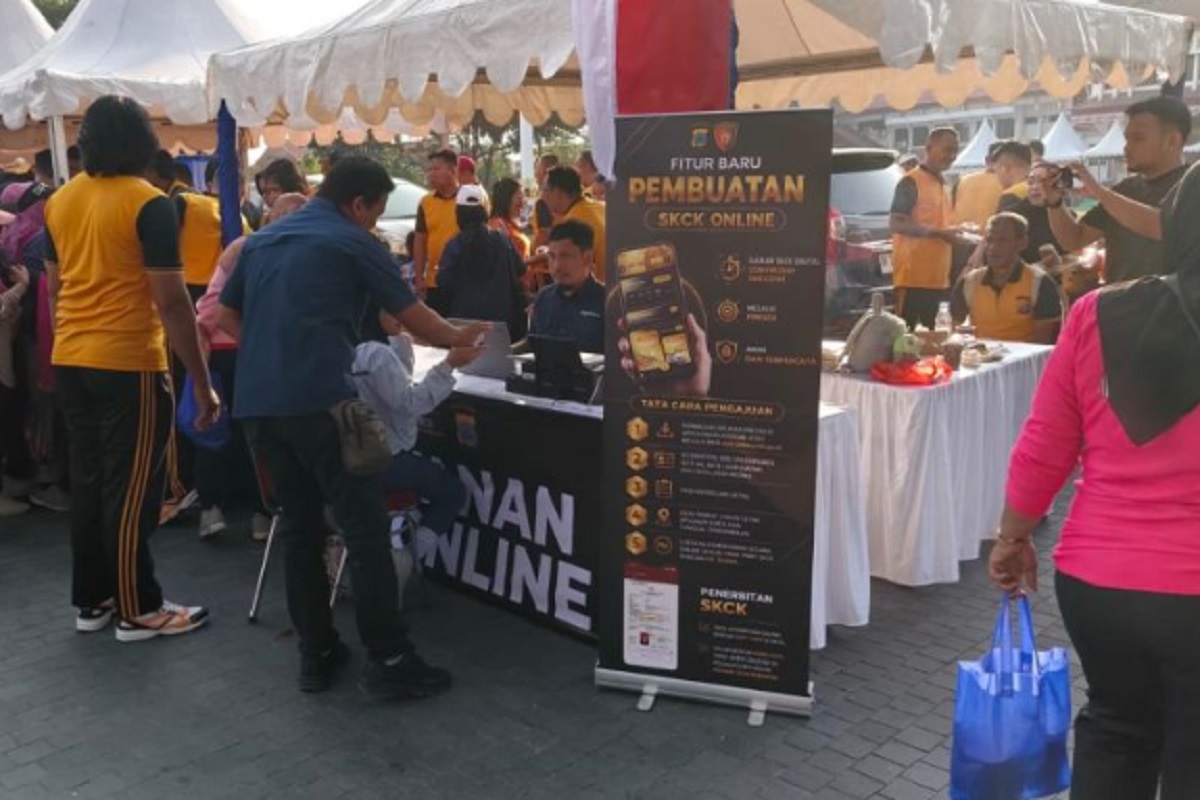 HUT Bhayangkara ke-80, Polda Sulteng Bagi Layanan Gratis untuk Warga