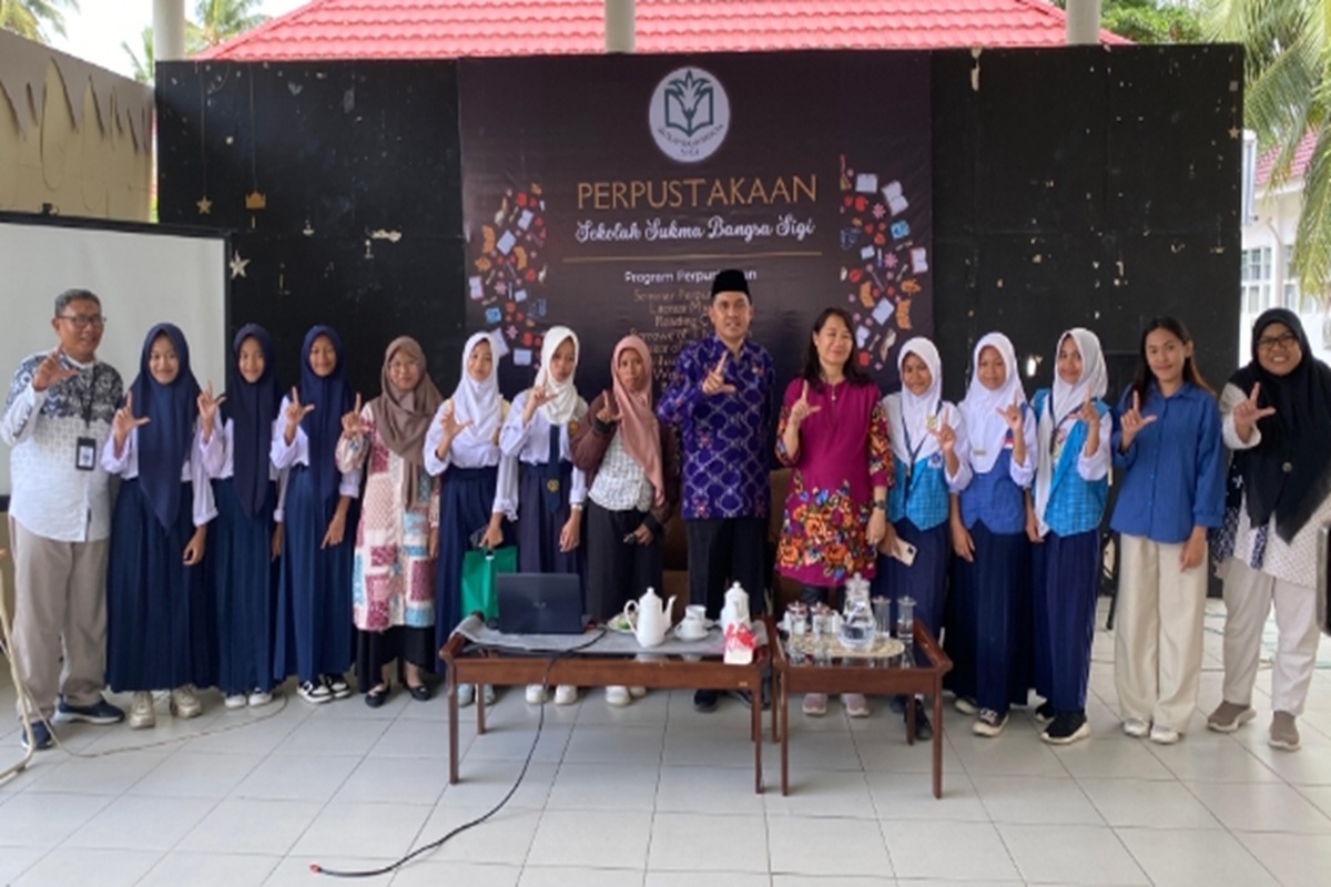 Plt Kadis Kominfosantik Sulteng Tekankan Pentingnya Literasi Digital bagi Generasi Muda