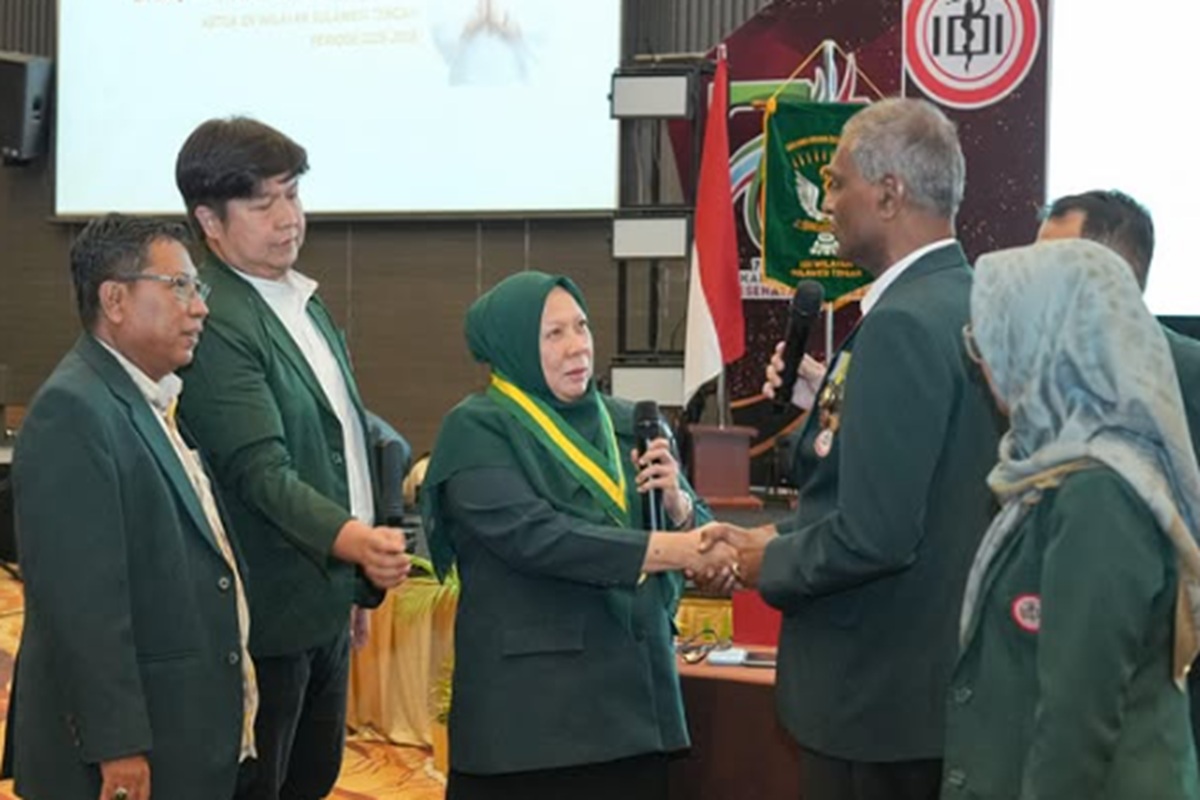 Nahkodai IDI Sulteng 2025–2028, Reny Tegaskan Semangat 'IDI Nambaso' untuk Dokter yang Tangguh dan Profesional