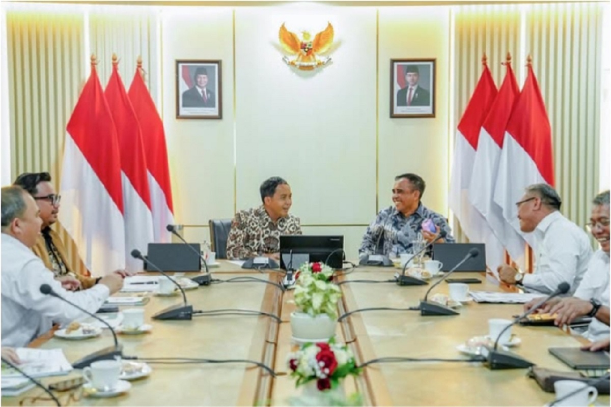 Menhut Raja Juli Dukung Komitmen Gubernur Anwar Hafid Jaga Hutan Sulteng