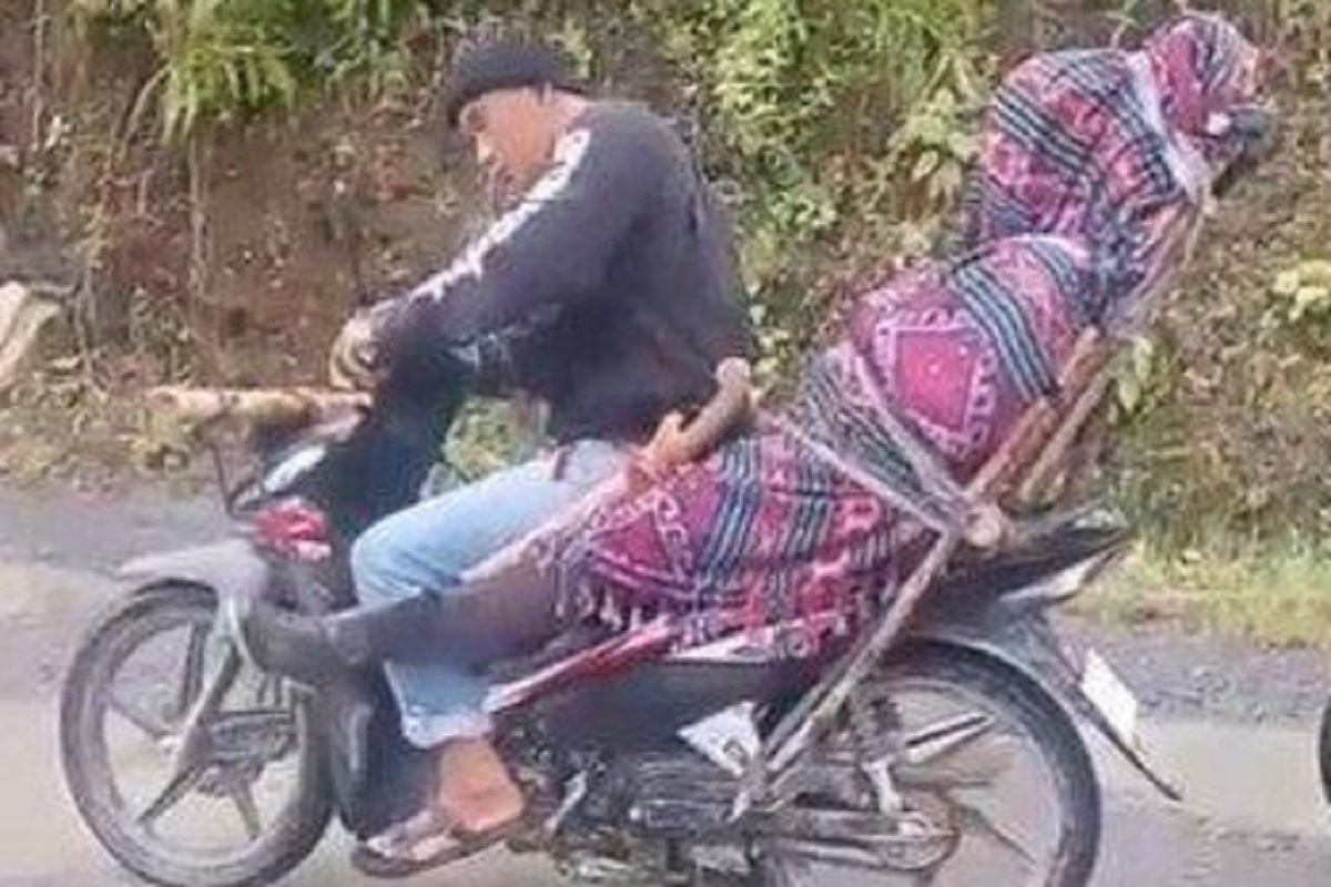 Viral Warga Bawa Jenazah ASN di Donggala Pakai Motor, Bupati: Kami Segera Evaluasi Fasilitas Pendukung
