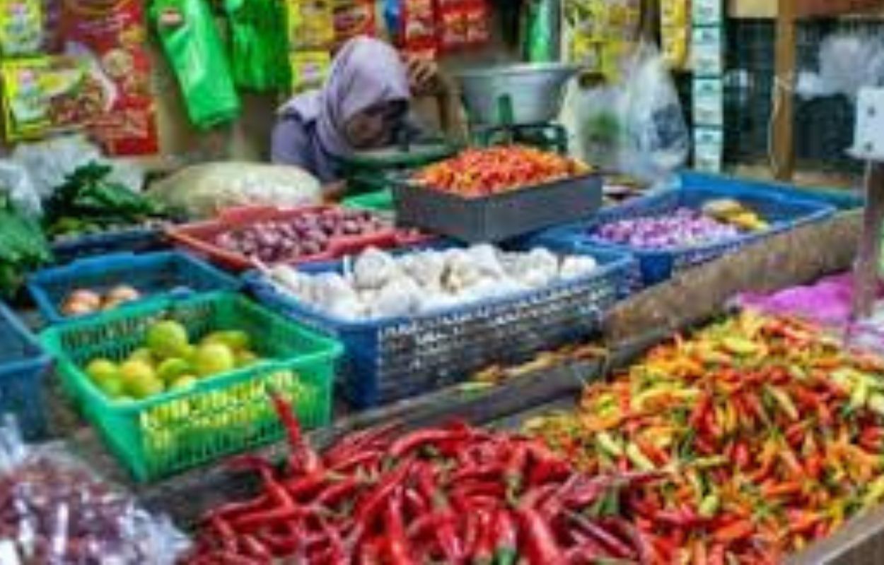 Sembako Sabtu, Cabai Rawit Merah Rp83.100/kg, Telur Ayam Rp32.550/kg