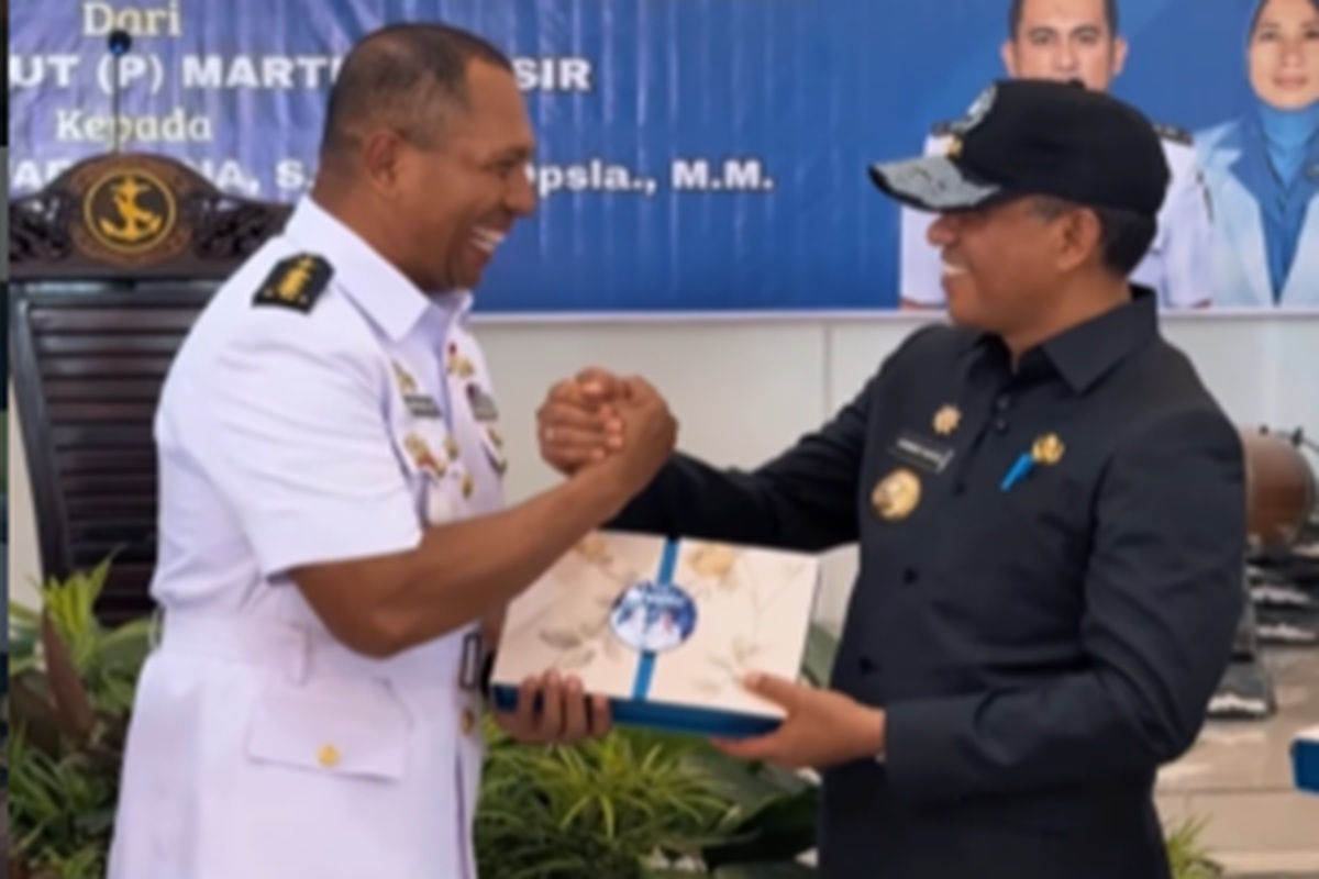 Gubernur Sulteng Hadiri Sertijab Danlanal Palu, Tekankan Penguatan Sinergi Daerah dan TNI AL