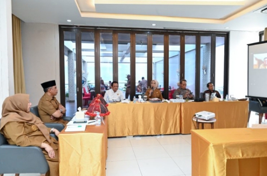 Anwar-Reny Turun Gunung Wawancarai Pejabat dalam Uji Kompetensi Evaluasi Kinerja Tingkat Pratama