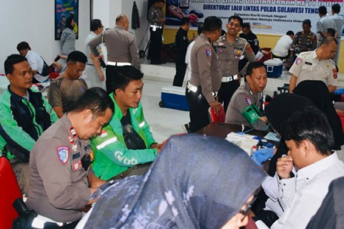 Polantas Sulteng Gandeng Ratusan Warga dalam Aksi Donor Darah