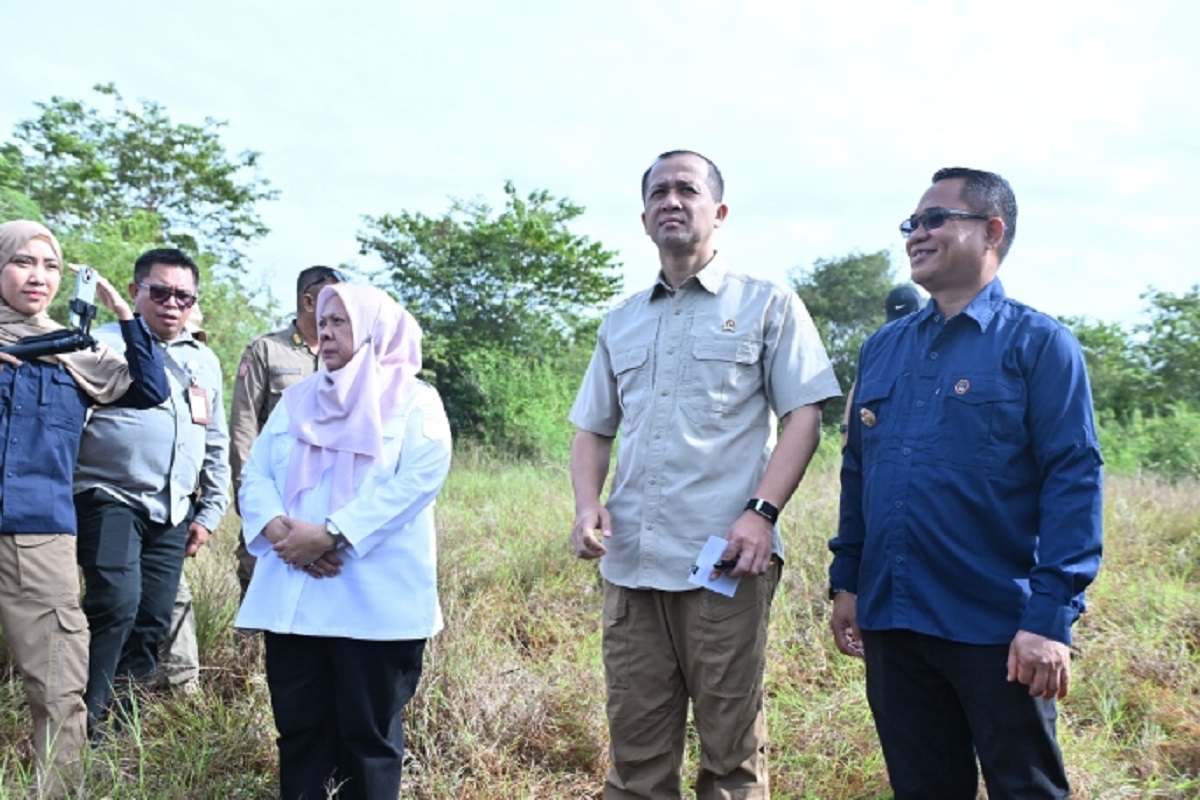 Menteri Transmigrasi Tinjau Rencana Pembangunan Kampus Patriot di Sigi