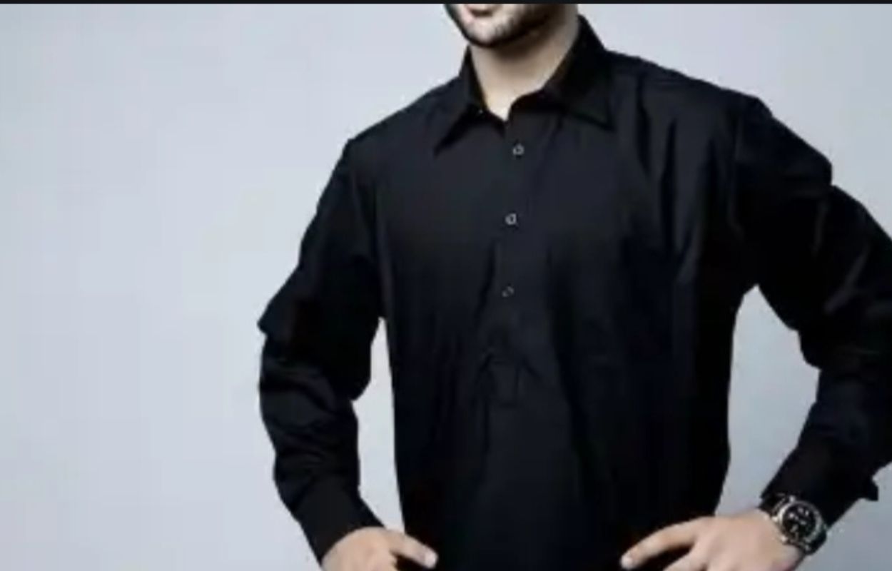 Bongkar Kepribadian Orang yang Suka Outfit Hitam