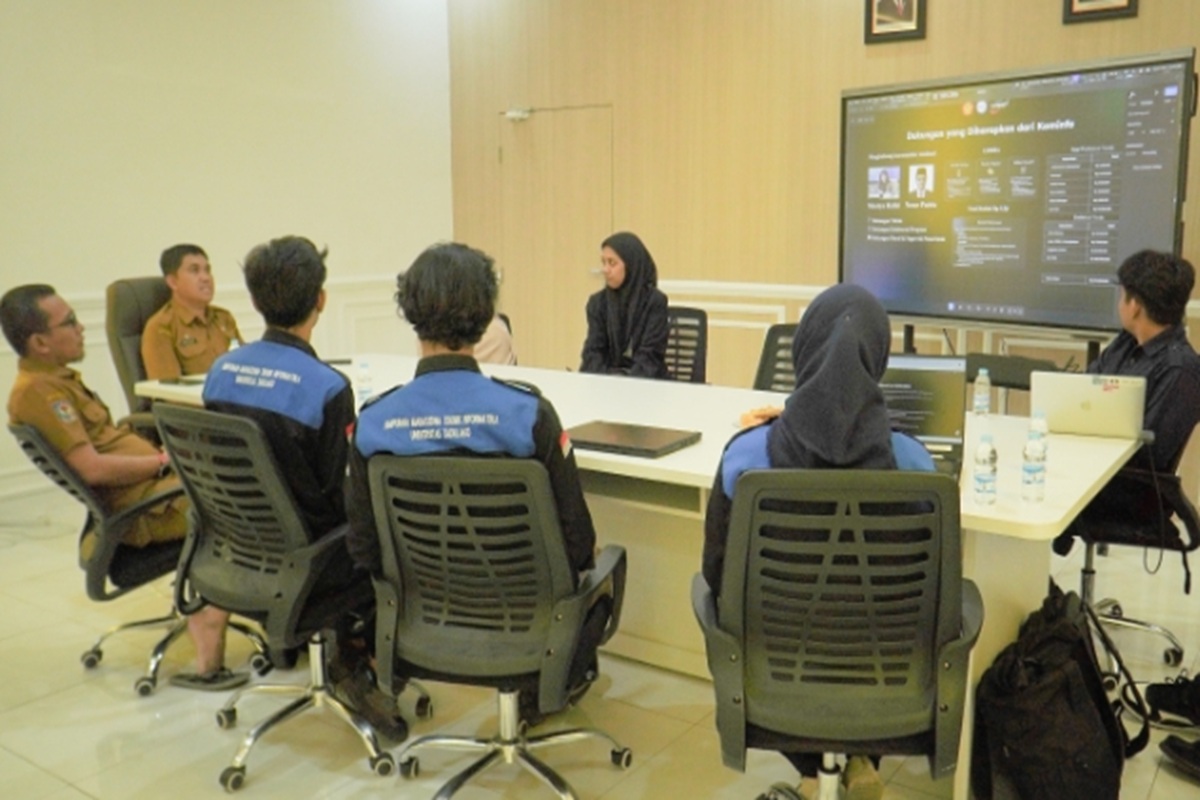 Diskominfosantik Sulteng Terima Audiensi HMTI Untad, Bahas Kolaborasi dalam I-Fest 2025