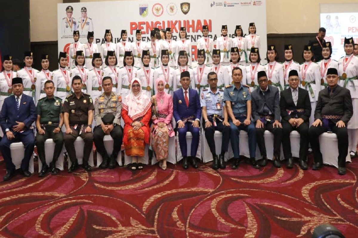 Gubernur Sulteng Resmi Kukuhkan Paskibraka 2025: Jadilah Generasi Muda Berkarakter Pancasila