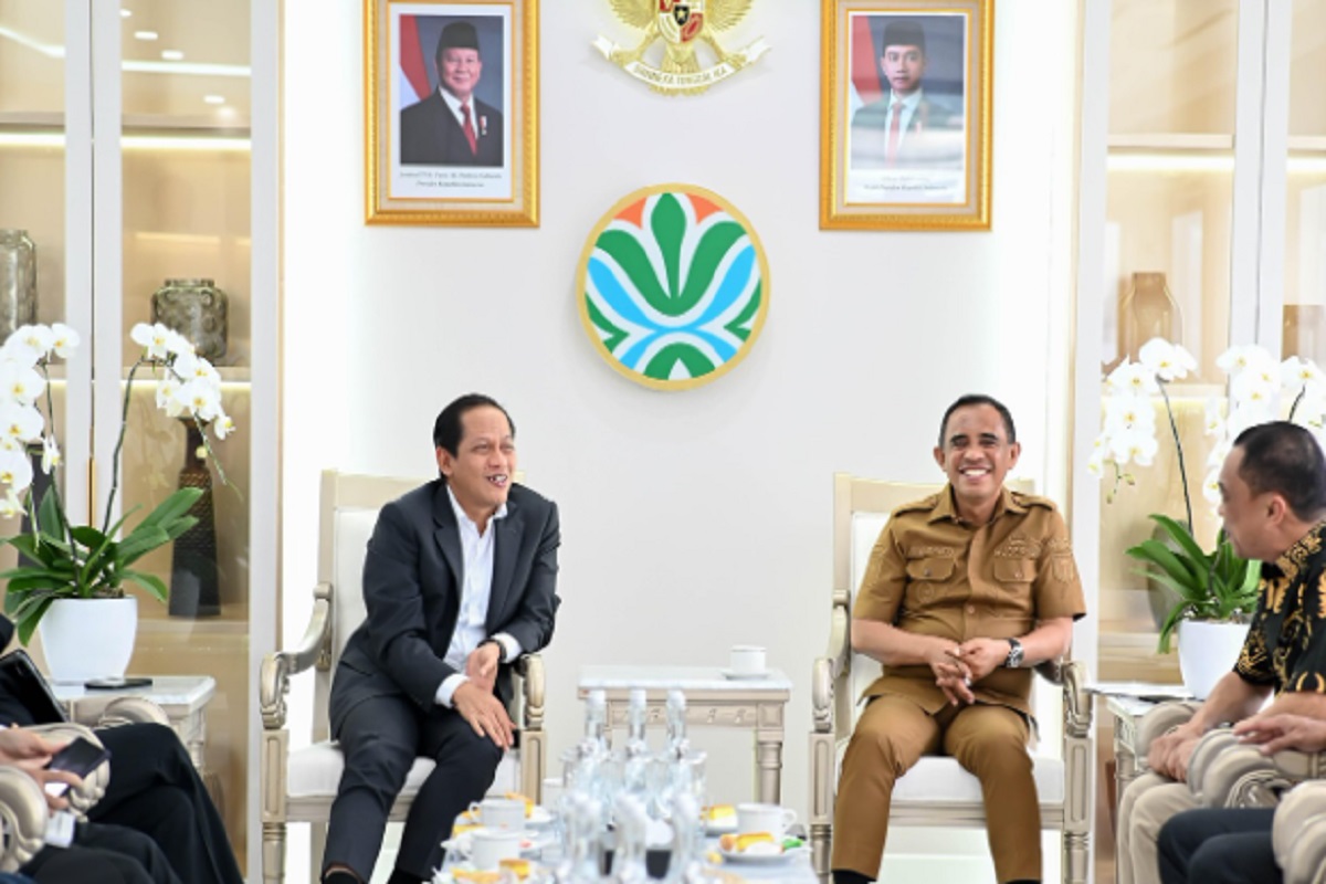 Gubernur Sulteng Anwar Hafid Bertemu Menteri Lingkungan Hidup, Bahas Penindakan Tambang Ilegal