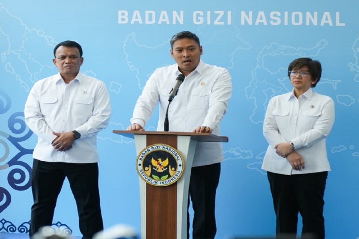Sikat Habis! Kepala BGN Sudaryono Ancam Pecat dan Tutup Dapur SPPG yang Mainkan Fee