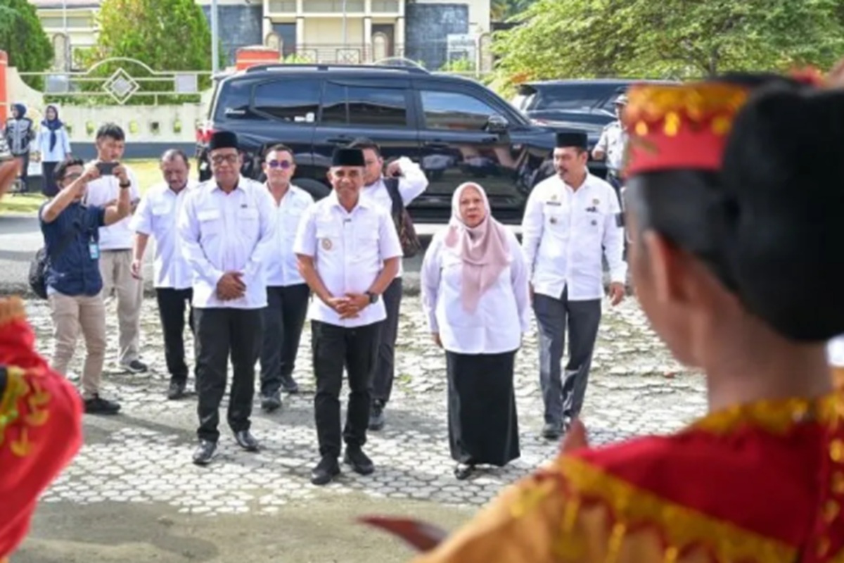 Gubernur Anwar Pastikan Dua Ruas Jalan Prioritas di Tojo Una-Una Mulai Dibangun 2026