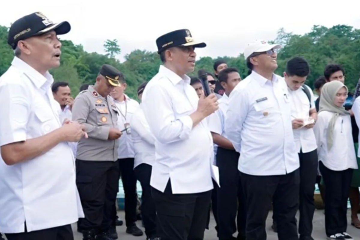 Gubernur Sulteng Anwar Hafid Serap Aspirasi Nelayan Banggai Laut