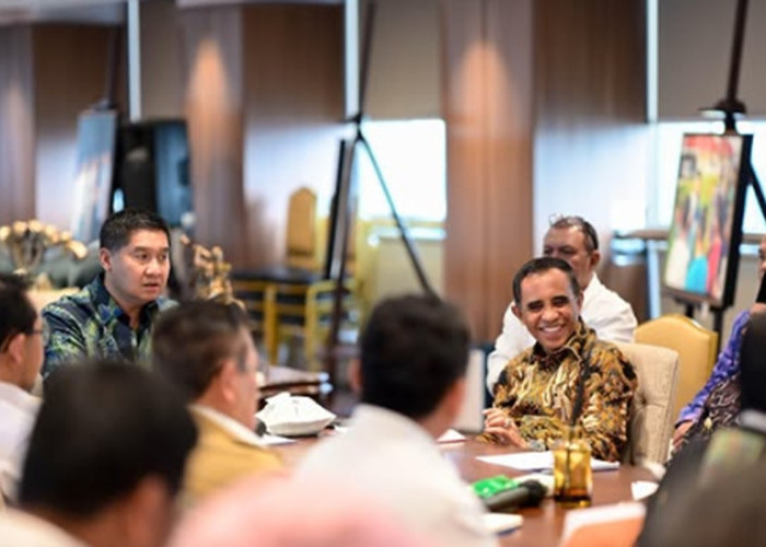 Gubernur Sulteng Bahas Percepatan Perumahan Rakyat Bersama Menteri PKP