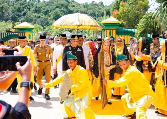 Momen Gubernur Sulteng Buka Rembuk Budaya “Bokid Hadat” di Buol