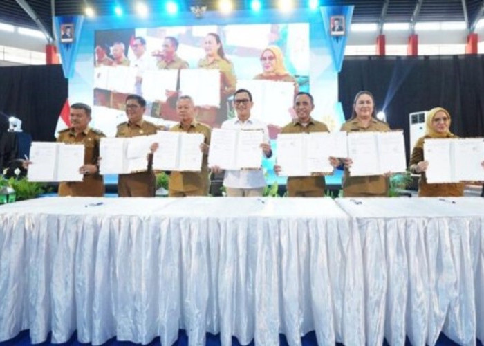 Perkuat Pelindungan Pekerja Migran, Menteri P2MI dan 5 Pemda di Sulteng Teken MoU 