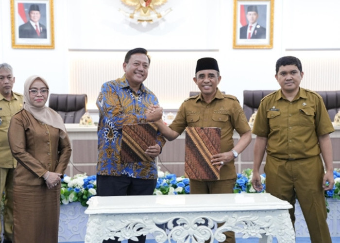 Sulteng Menuju Provinsi Bebas Blank Spot, Gubernur Anwar Hafid Teken MoU Transformasi Digital dengan Telkomsat