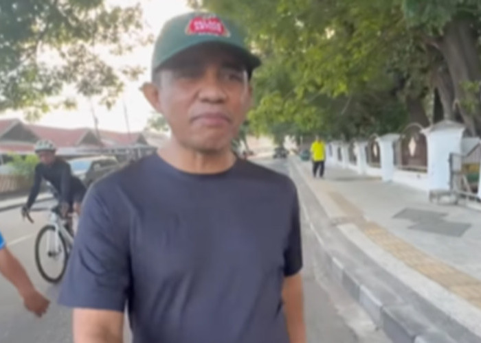 Usai Salat Subuh, Gubernur Anwar Hafid Awali Hari dengan Lari Pagi Keliling Kota Palu