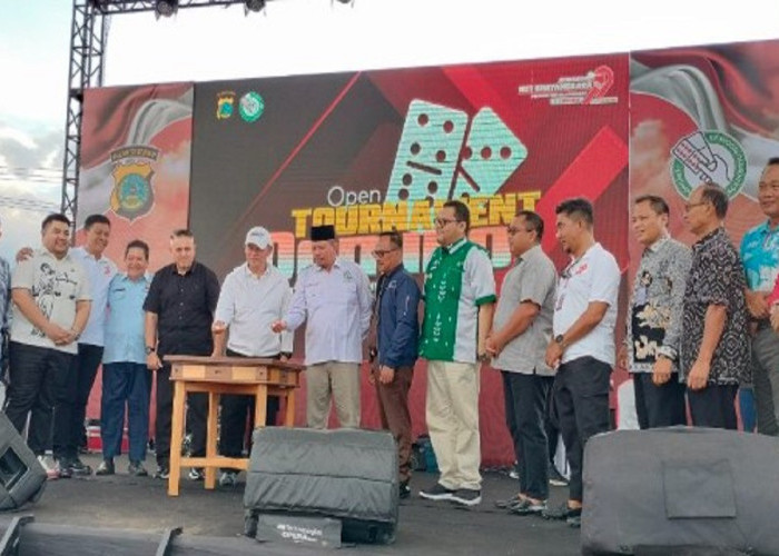 Rebutkan 2 Mobil MPV dan 10 Motor, 1.512 Peserta Ikuti Turnamen Domino Kapolda Sulteng Cup 2025