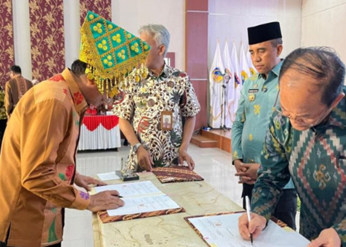 Pemprov Sulteng dan Badan Bahasa Perkuat Pengawasan Bahasa Indonesia