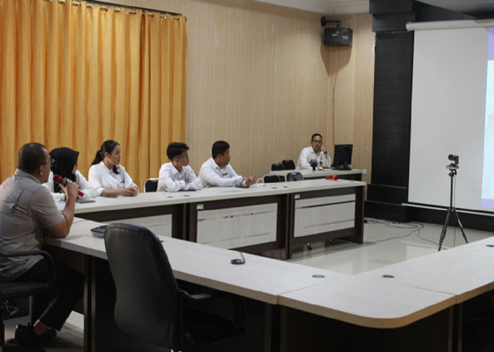 Humas Kemenkum Sulteng Evaluasi Kinerja dan Etika Peserta Magang