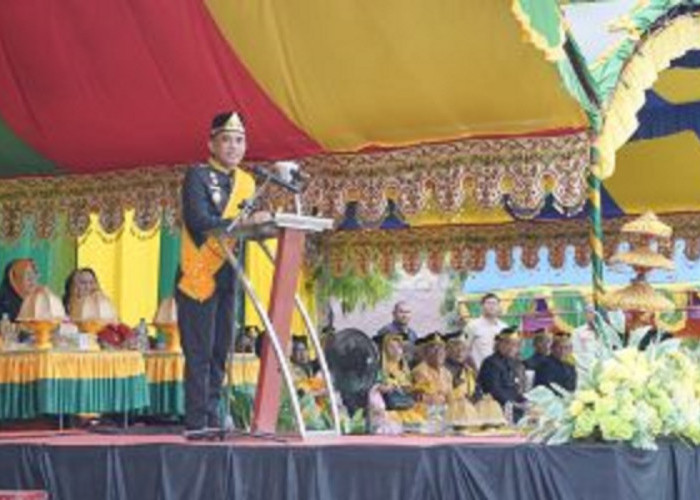 Buka Rembuk Budaya di Buol, Gubernur Anwar Terima Gelar kehormatan 