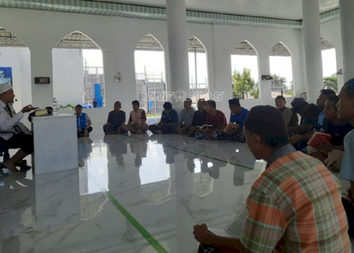 Lapas Kelas IIB Luwuk Perkuat Pembinaan Spiritual Warga Binaan melalui Program Dirosa dan Tahsin Al-Qur’an