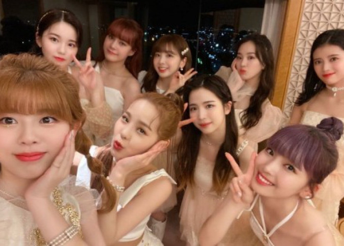 NiziU dari JYP, Kembali Berkarya di Dalam Negeri setelah 1 tahun 6 bulan
