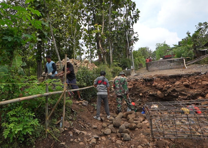 20 Tahun Menanti, Warga Nglembu Akhirnya Segera Nikmati Jembatan Gantung Permanen
