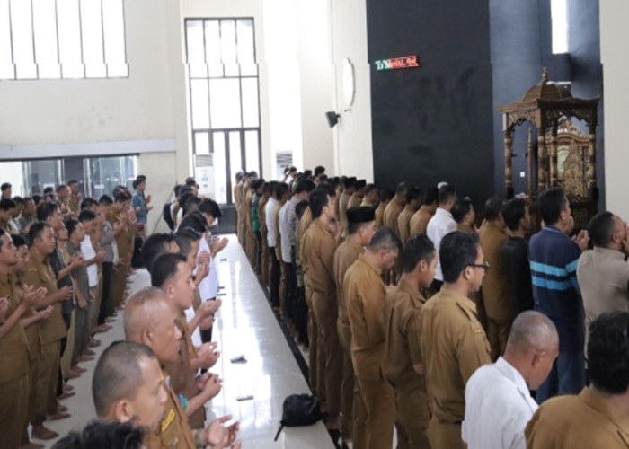 Gubernur Sulteng dan Ribuan Jemaah Gelar Salat Ghoib untuk Affan Kurniawan