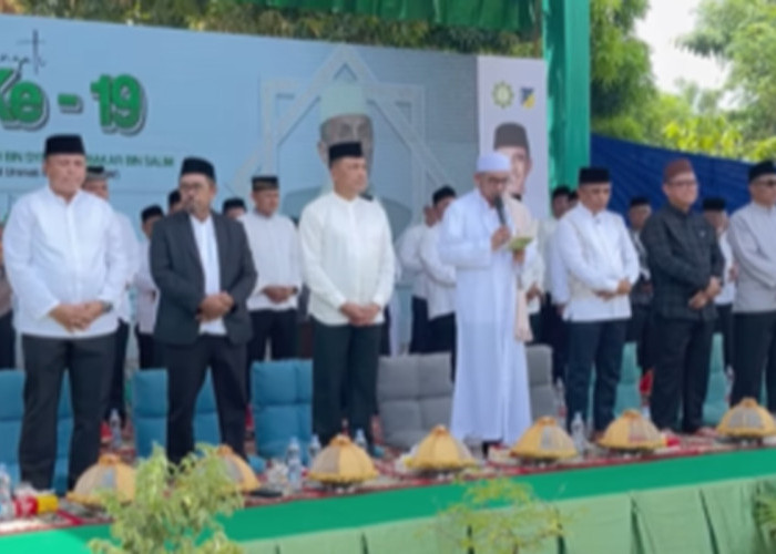 Anwar Hafid Hadiri Maulid Nabi dan Haul ke-19 Al-Habib Abubakar bin Abdullah bin Syech Abubakar bin Salim