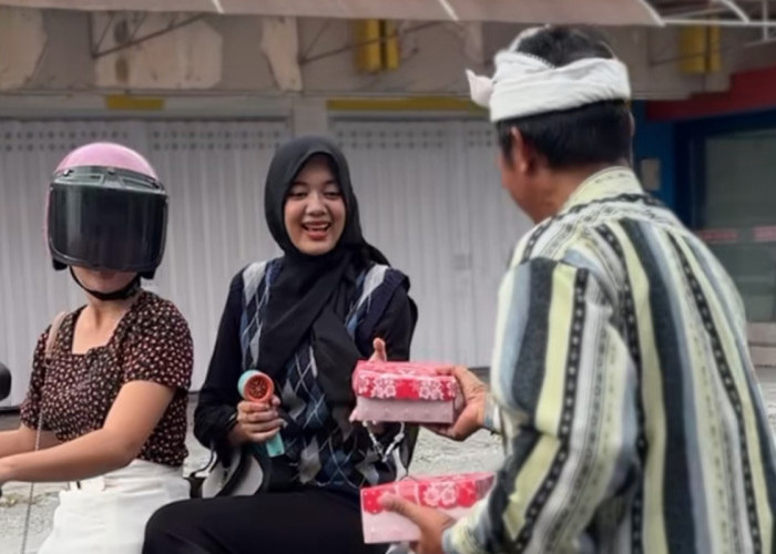 Sambut Nyepi 1948 Saka, Kemenag Poso Bagikan 200 Paket Takjil Lewat Aksi “Saka Boga Sevanam”