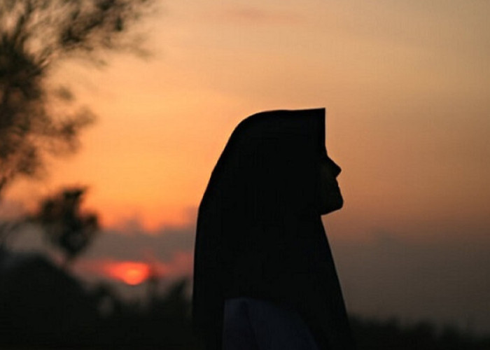 Hukum Melamar Wanita yang Sedang dalam Masa Iddah